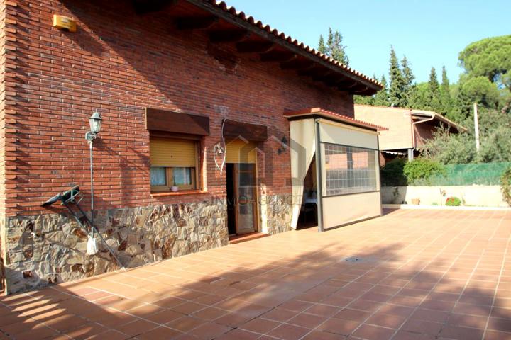 MAJESTUOSA VIVIENDA EN VACARISSES photo 0