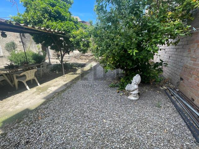 CASA CENTRICA EN EL PUEBLO DE CASTELLBELL Y EL VILAR CON PARCELA PARA CONSTRUIR MÁS VIVIENDA photo 0
