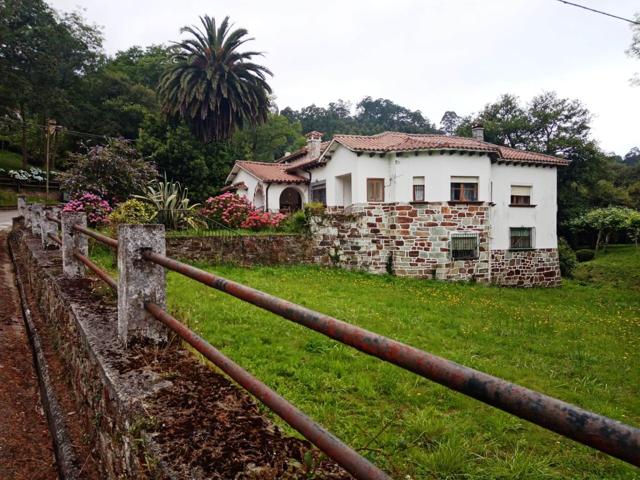 Villa En venta en Cudillero photo 0