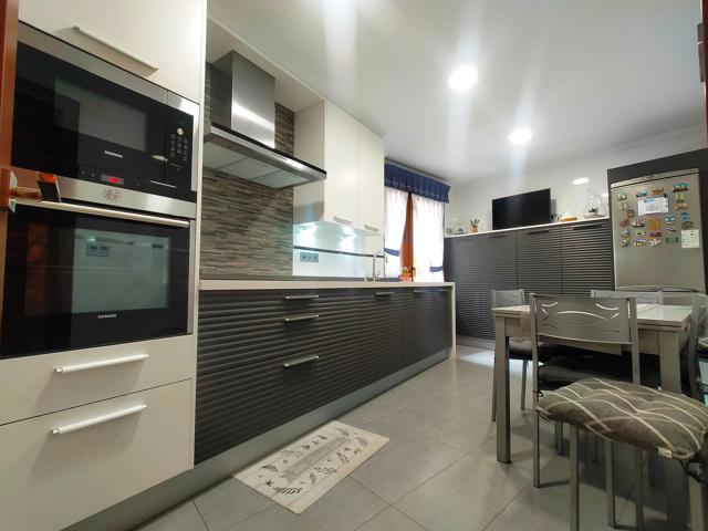 Piso En venta en Pravia photo 0