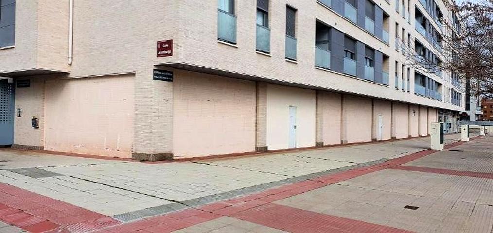 Local en venta en Logroño de 407 m2 photo 0