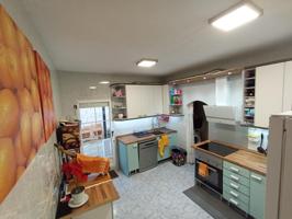 Casa De Pueblo en venta en La Puebla de Alfindén de 265 m2 photo 0