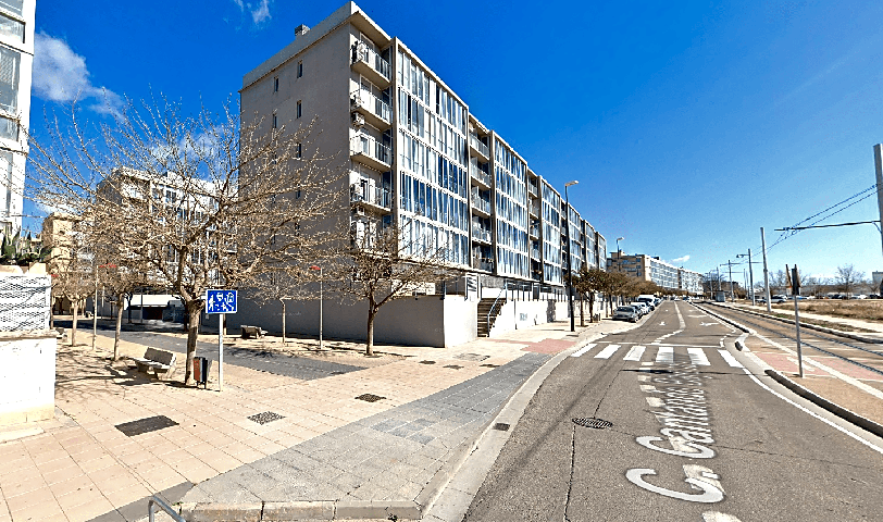 Plazas de garaje en venta, precio excepcional photo 0