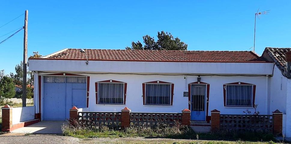 Chalet independiente en Cariñena parcela de 955 m² photo 0