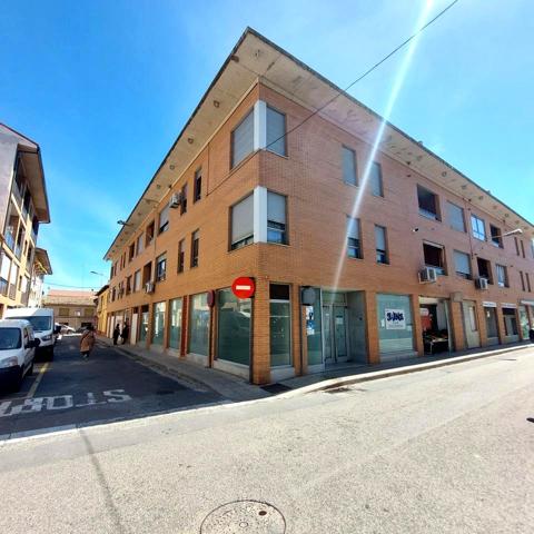 Castejón, Navarra, local 147 m² en chaflán photo 0