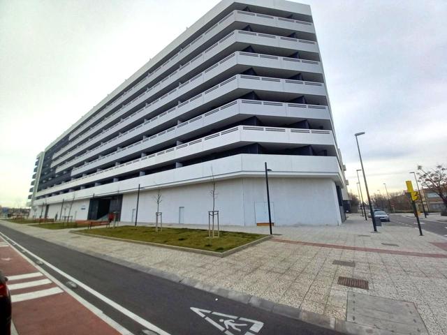 Avenida Cataluña, local 90 m² en alquiler, nuevo photo 0