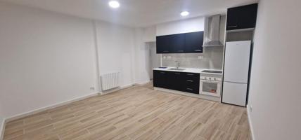 Piso en venta en Zaragoza de 65 m2 photo 0