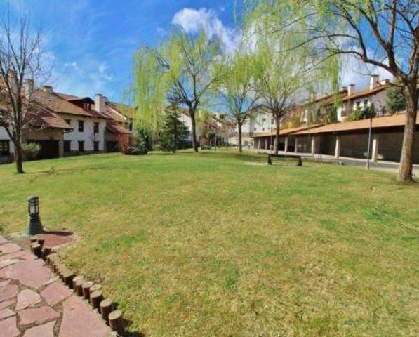 Piso en venta en Jaca de 90 m2 photo 0