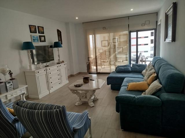Exclusivo piso de lujo en Vinaroz con terraza, vistas al mar, doble garaje y zona comunitaria premium photo 0