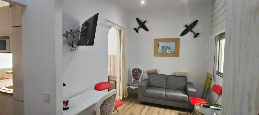 FANTASTICO APARTAMENTO A ESTRENAR JUNTO A LA GRAN VIA photo 0