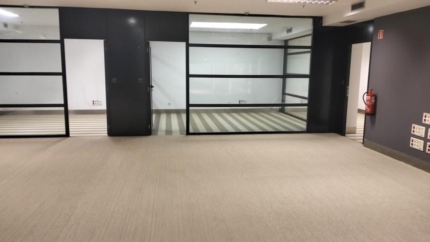 Se vende oficina en Calle Felipe Sanclemente 6-8 photo 0