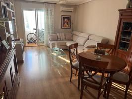 Venta de piso con garaje, trastero y piscina comunitaria en Edificio Baviera - Actur photo 0