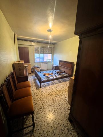 Piso en venta en Calle Monasterio de Obarra - Las fuentes photo 0
