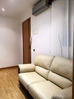 VENTA DE PISO - CALLE AMPARO -EMBAJADORES - PRECIO NEGOCIABLE photo 0