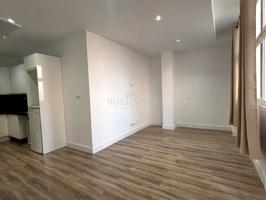 ¡Descubre tu nuevo hogar en Calle de Santoña photo 0