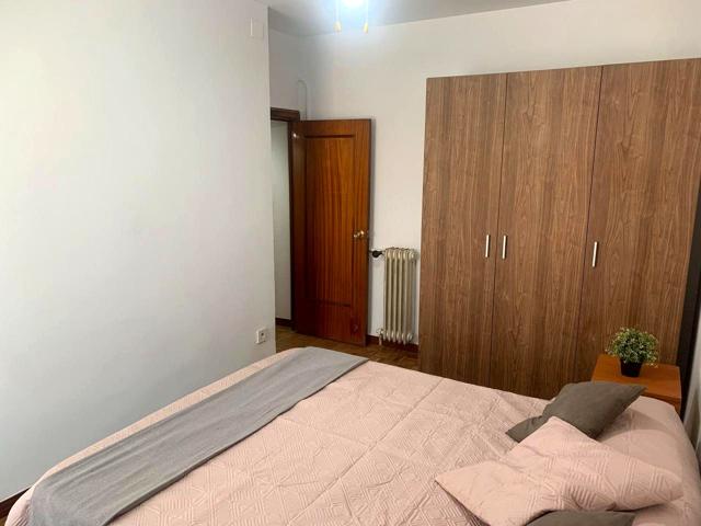 ✨ Habitación en alquiler – Paseo de los Castellanos 42, 4º Izquierda ✨ photo 0