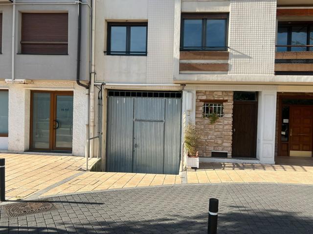 Otro En alquiler en Calle Gaztainpe, Zarautz photo 0