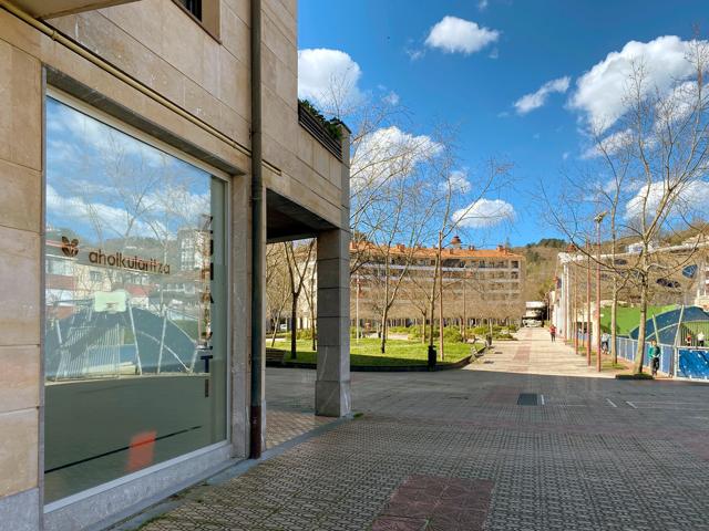 Local En venta en Calle Iturribidea, 16, Zarautz photo 0