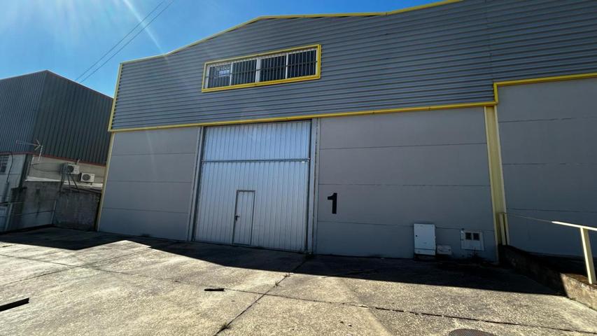 Nave Industrial en venta en Plasencia de 435 m2 photo 0