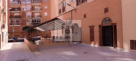 🚗 Cochera cerrada en venta – Miralvalle (Plasencia) 🚗 photo 0