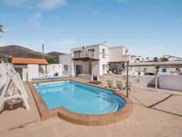 Casa-Chalet en Venta en Tias (Lanzarote) Las Palmas photo 0