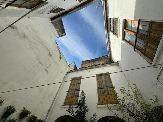 CASA INTERESANTE EN PLENA JUDERÍA (  CORDOBA  ) photo 0