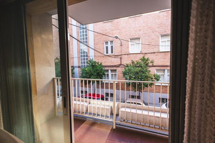 PISO 4 DORMITORIOS, 2 BAÑOS, TERRAZA, ASCENSOR Y GARAJE INCLUIDO EN CIUDAD JARDIN ( CORDOBA ) photo 0