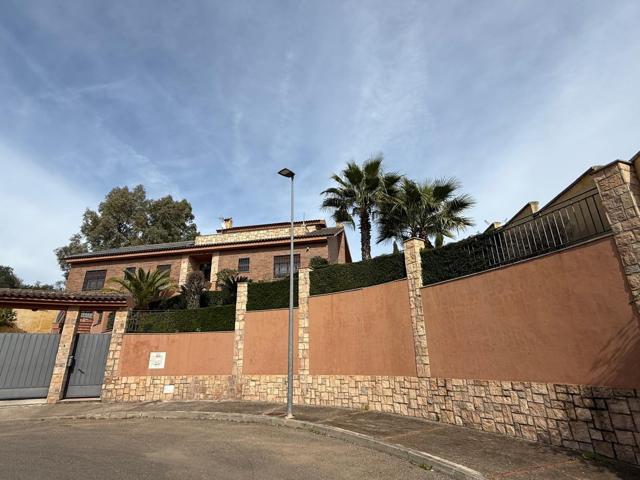 EXCLUSIVO CHALET EN EL BRILLANTE ( CORDOBA ) photo 0
