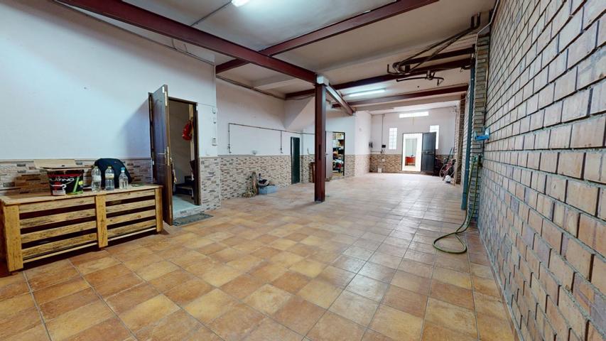 CASA CON DOS PLANTAS Y GARAJE EN ZONA  ZUMBACON ( CORDOBA ) photo 0