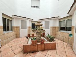 PISO 4 DORMITORIOS, 2 BAÑOS Y COCHERA EN AVDA MEDINA AZAHARA ( CORDOBA ) photo 0