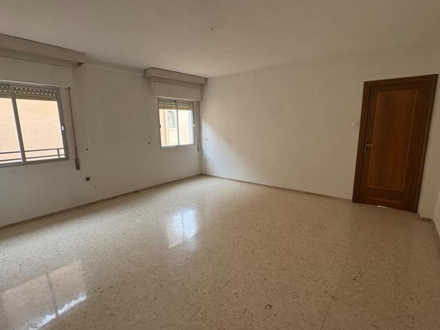 PISO 3 HABITACIONES Y 2 BAÑOS EN PLENO CENTRO DE CORDOBA photo 0