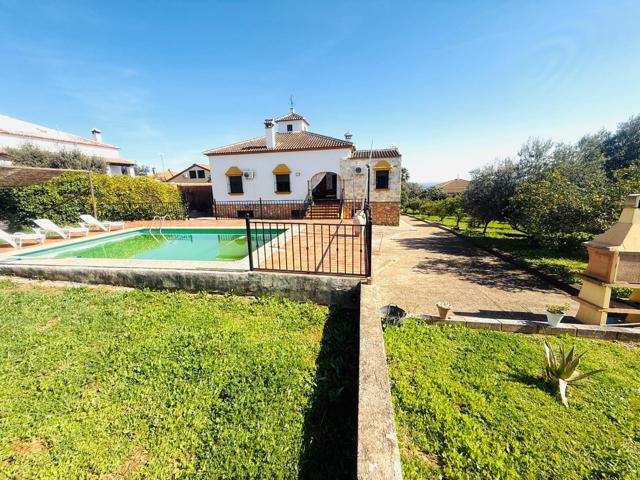 CHALET CON PISCINA EN HORNACHUELOS ( CORDOBA ) photo 0