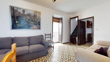 CASA CON DORMITORIOS, 2 BAÑOS EN PLENO CASCO HISTORICO DE CORDOBA photo 0