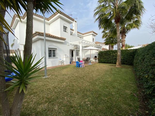 Chalet en La Barrosa photo 0