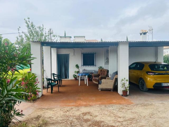 Casa de campo con parcela segregada de 2.500 m2 en Pago Melilla photo 0
