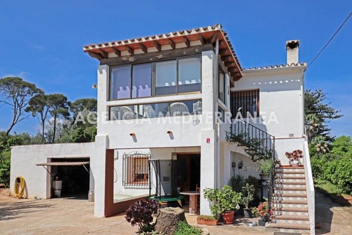 Amplia Finca soleada todo el año en Denia photo 0