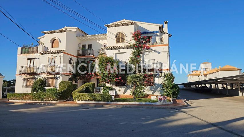 Apartamento en primera línea a un paso del centro de Dénia. photo 0