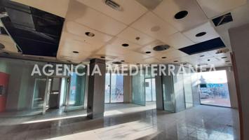 Local en venta en Burjassot photo 0