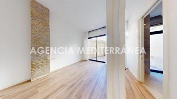 ¡No pierdas la oportunidad de vivir en este espectacular piso recién reformado! photo 0