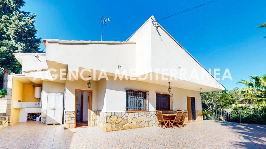 Chalet en Mont Cabrera photo 0
