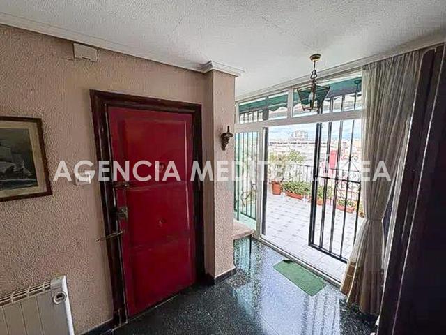 Oportunidad única para quienes buscan un hogar con personalidad y posibilidades de reforma photo 0