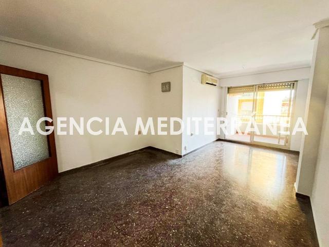 VIVIENDA FAMILIAR EN ALCASSER photo 0