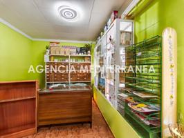Local en venta en Mislata photo 0
