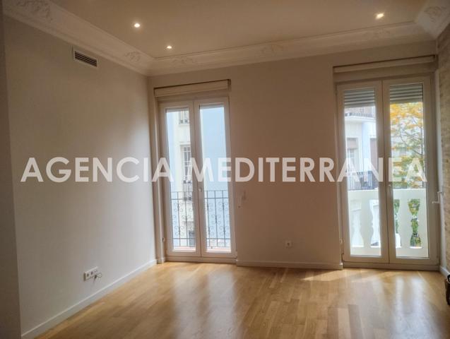 Piso en venta en Valencia, barrio de Ruzafa photo 0