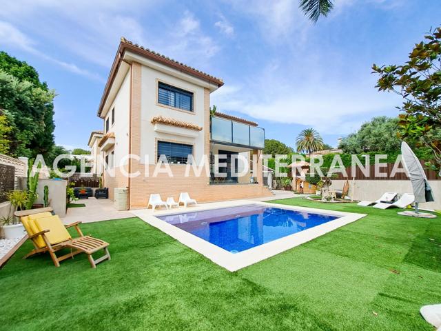 🏡 ¡Elegante y amplia propiedad en La Cañada! 🌿 photo 0