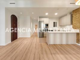 Piso en alquiler en pleno centro de la ciudad de Valencia photo 0