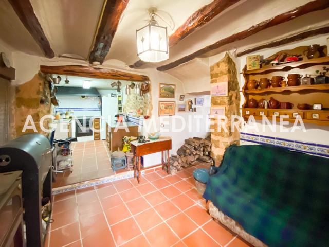 Casa de pueblo en venta en La Almeza, Alpuente photo 0