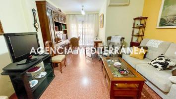 Oportunidad Única: Piso Listo para Entrar a Vivir en el Grao, ¡a Pasos de la Marina! photo 0