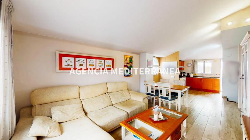 ÁTICO DÚPLEX CON GARAJE A LA VENTA, SILLA photo 0