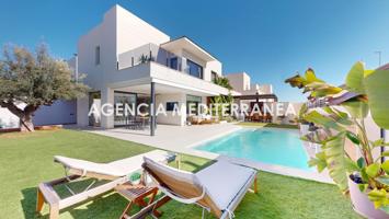 Oportunidad Exclusiva en Urbanización Maravisa: El Hogar de Sus Sueños photo 0